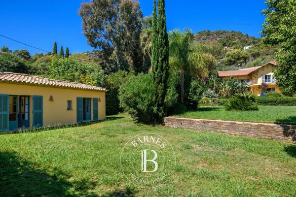 Rayol-Canadel-sur-Mer, Propriété 8 Chambres -  300 m² à vendre