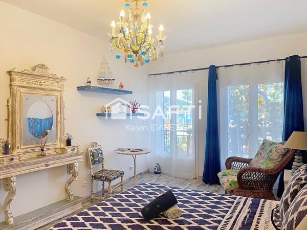 IMMEUBLE DE PRESTIGE BORD DE MER – SAINT-CYR/MER