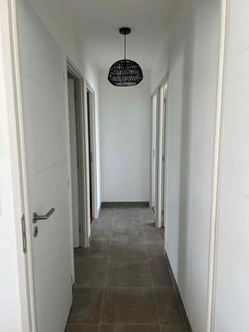 Maison  4 pièce(s)  3 chambre(s)  93 m²