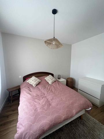 Maison  4 pièce(s)  3 chambre(s)  93 m²
