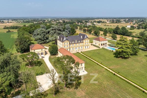 Duplex de 150 m² niché au cœur d’un château en Dordogne