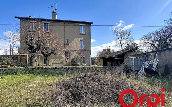 Appartement à vendre    4 pièces • 125 m2 Pierre-Bénite