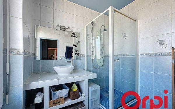 Appartement à vendre    4 pièces • 125 m2 Pierre-Bénite