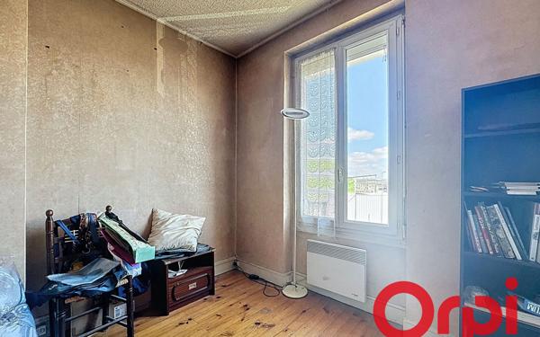 Appartement à vendre    4 pièces • 125 m2 Pierre-Bénite