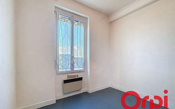 Appartement à vendre    4 pièces • 125 m2 Pierre-Bénite