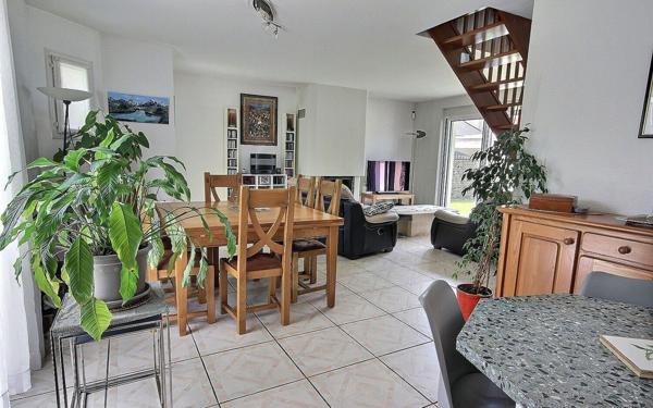 Maison à vendre    4 pièces • 98 m2 Lescar
