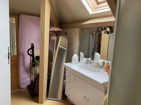 MAISON T6 AVEC GRAND TERRAIN ET GARAGE