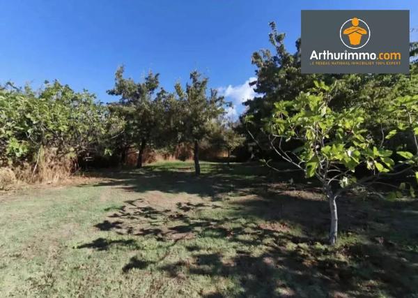 Vente                                                      Terrain
                        
                                         985 m2                     à Peri