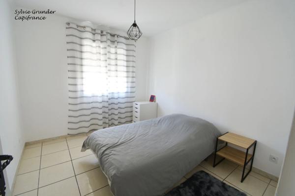 Maison de plain-pied 5 pièces avec piscine, St Victoret