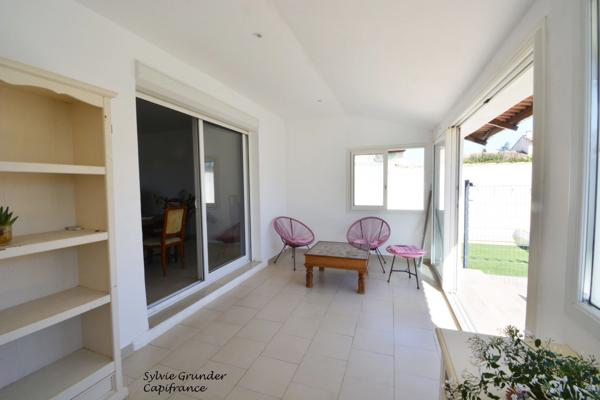 Maison de plain-pied 5 pièces avec piscine, St Victoret