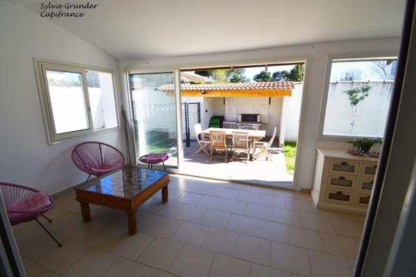 Maison de plain-pied 5 pièces avec piscine, St Victoret