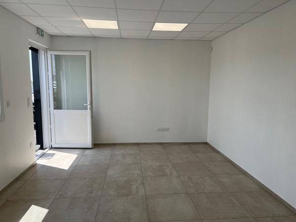 Local commercial Soullans 2 pièce(s) 400 m2