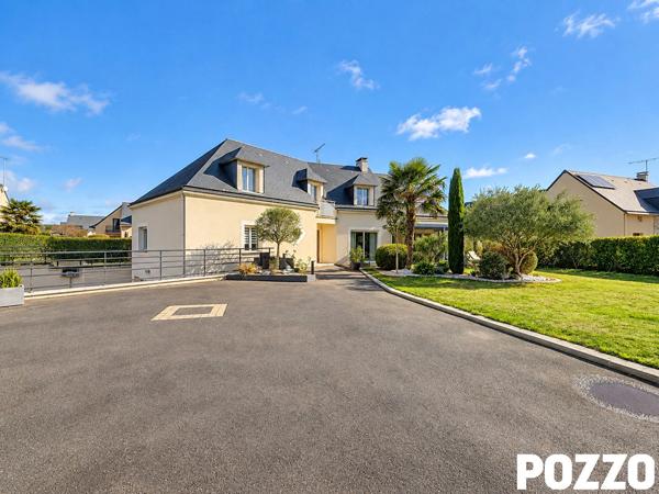 A Vendre - Avranches - Maison 9 pièce(s) 195.82 m² + spa de nage + géothermie + DPE B + aucun travaux AVRANCHES