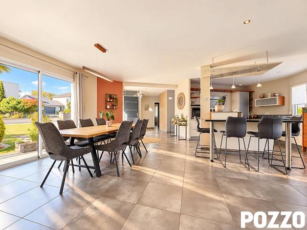 A Vendre - Avranches - Maison 9 pièce(s) 195.82 m² + spa de nage + géothermie + DPE B + aucun travaux AVRANCHES