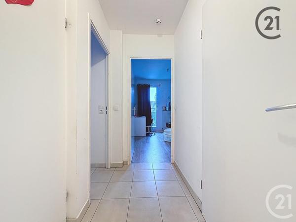 Appartement F3 à vendre  3 pièces - 56 m2 LIEUSAINT - 77