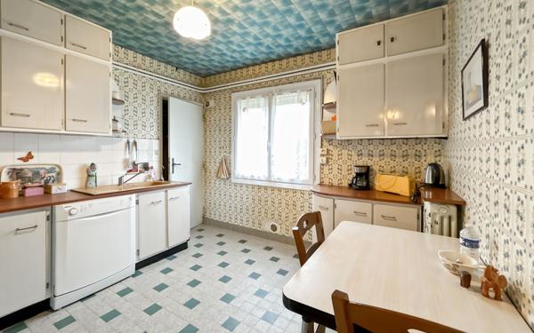 Maison à vendre    5 pièces •  Orléans