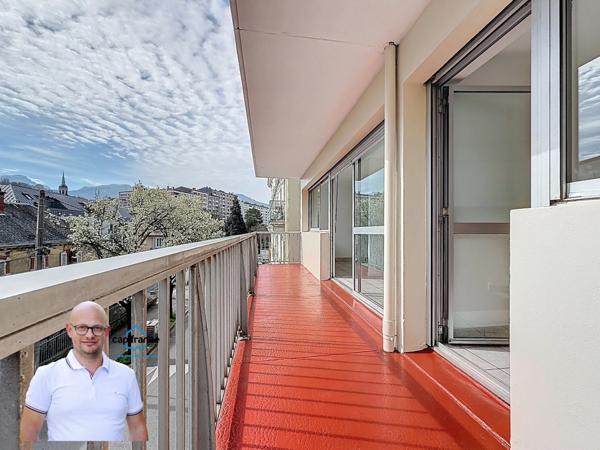 Appartement à vendre 1 pièces CHAMBERY (73) - 32m2 avec balcon.