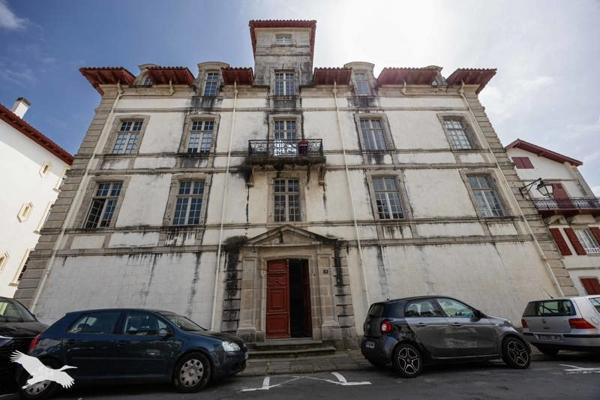 Appartement à vendre |                                       Saint-Jean-de-Luz |                                        3 pièces  |  85 m²