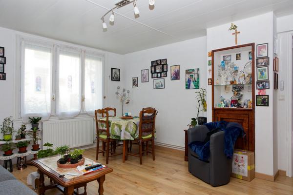 Beau F3 - 2 chambres - box - cave