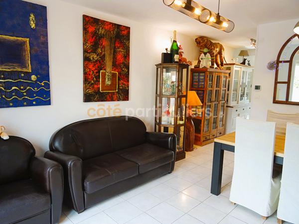 Vente
                Appartement105 m² - 5 Pièces -
                    LATTES (34970)