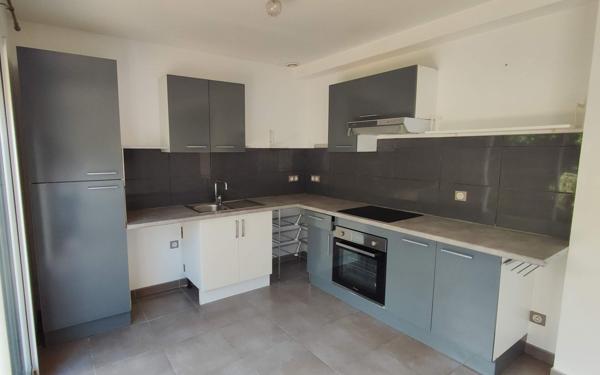 Maison à vendre    4 pièces • 101,63 m2 Bages