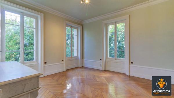 Location Maison 9 pièces 181 m2 à Tassin-la-Demi-Lune