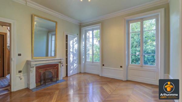 Location Maison 9 pièces 181 m2 à Tassin-la-Demi-Lune