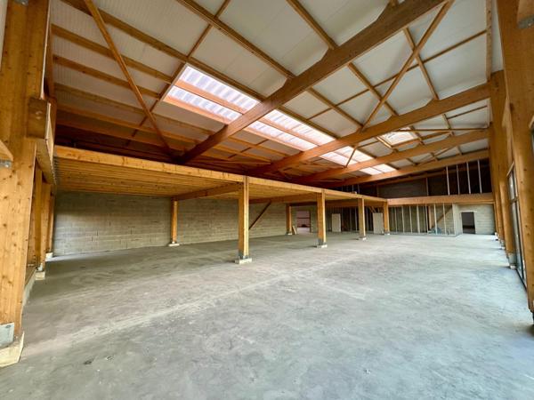 Local Commercial à ROMAGNE, 35133 - 7 pièces 1800m²