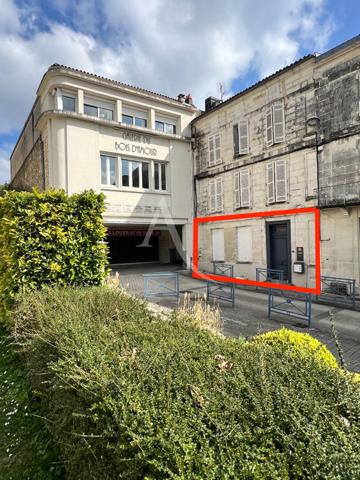 Bureaux Saintes 5 pièce(s) 90 m2