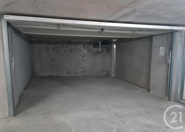 Parking à vendre  25 m 2   LE CANNET  - 06