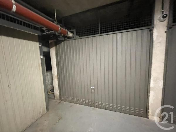 Parking à vendre  25 m 2   LE CANNET  - 06