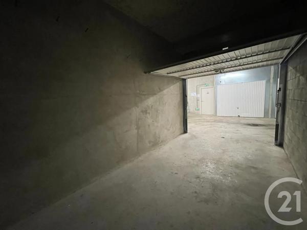 Parking à vendre  25 m 2   LE CANNET  - 06