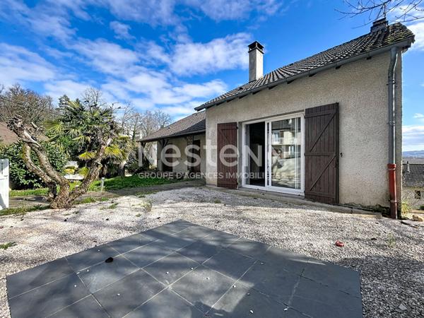A vendre immeuble / maison Malemort divisée en deux appartements - Un T5 et un T3 - 2 garages- jardin