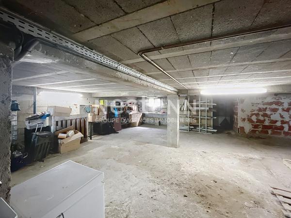 A vendre immeuble / maison Malemort divisée en deux appartements - Un T5 et un T3 - 2 garages- jardin