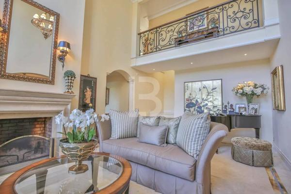 Magnifique villa à vendre en exclusivité avec vue mer et le Cap D’Antibes