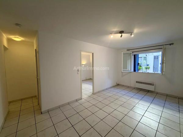 Location                                                      Appartement
                        
                     2 pièces                      45 m2                     à Martigues
