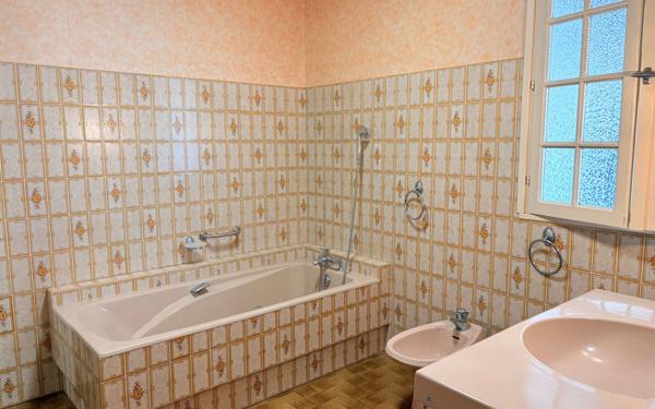 Maison à vendre    4 pièces •  Bourcefranc-le-Chapus