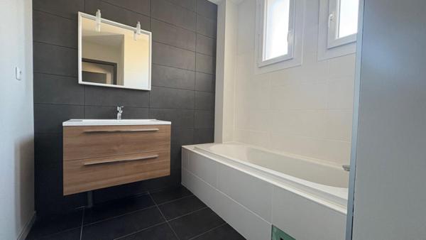 Appartement  4 pièce(s) 101 m2