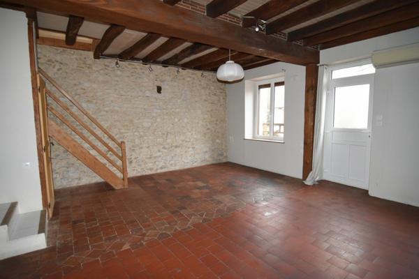 Maison pleine de charme avec atelier – Leugny