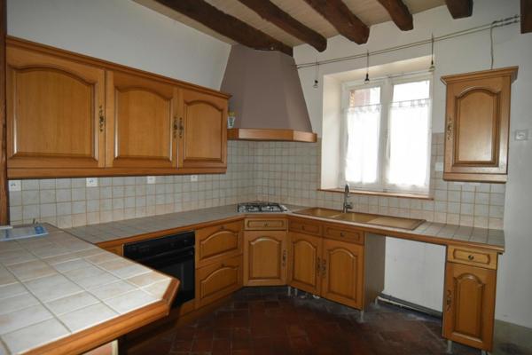 Maison pleine de charme avec atelier – Leugny