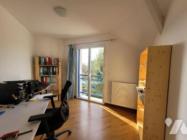 Maison à Vendre à Saint-Lunaire (35800) en Ille-et-Vilaine (35)

Cette maison dispose d'une s...