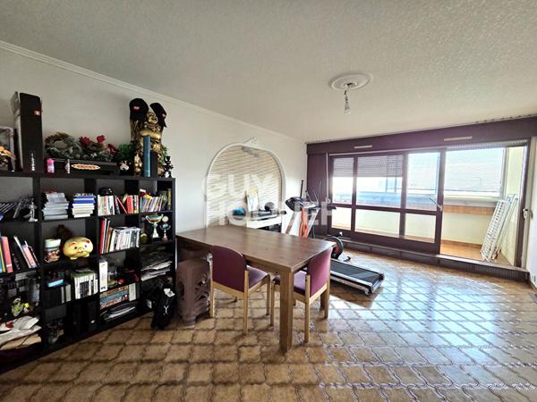 À vendre ? Grand appartement T3 de 88 m² à Rillieux-la-Pape, proche de toutes commodités