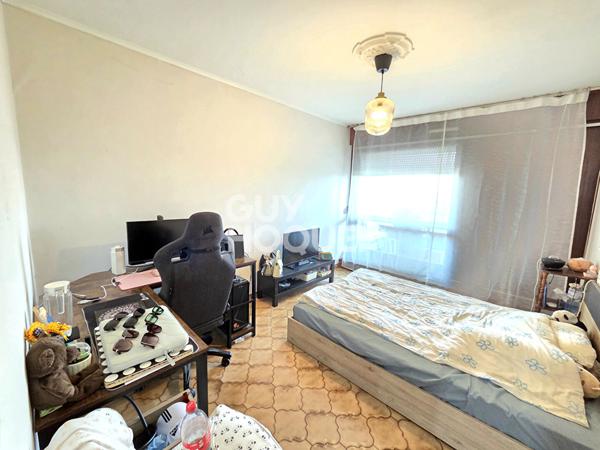 À vendre ? Grand appartement T3 de 88 m² à Rillieux-la-Pape, proche de toutes commodités