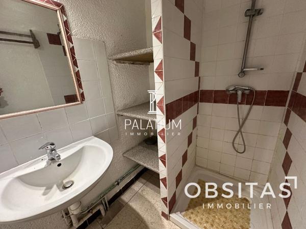 À VENDRE