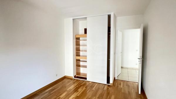 APPARTEMENT T3 A LOUER - VILLEURBANNE - 71.3 m 2 - 1 190 € charges comprises par mois
