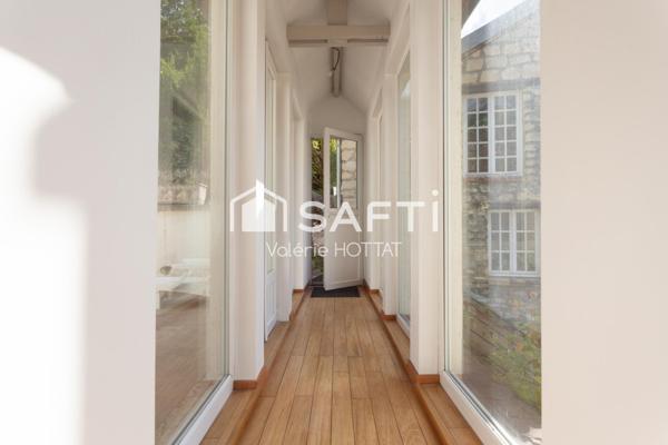 Maison avec dépendance prof. et studio indépendant