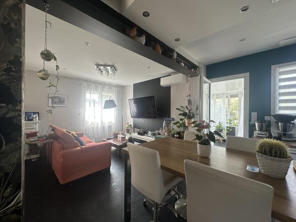 Maison 6 pièce(s) 5 chambre(s) 215 m²