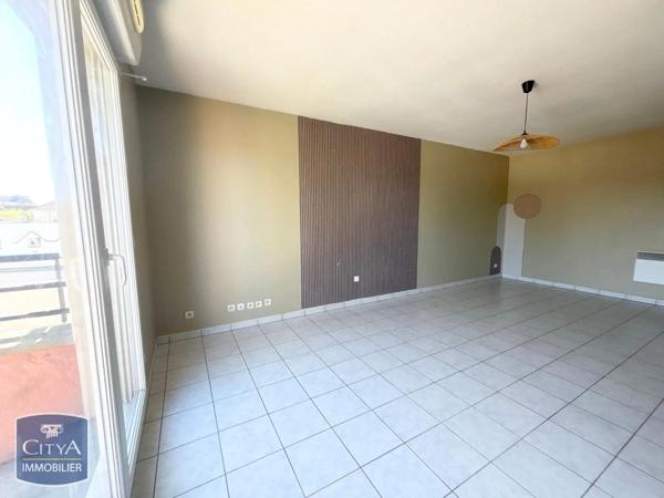 Appartement à louer 2 pièces 47.12m² Louvroil (59720)