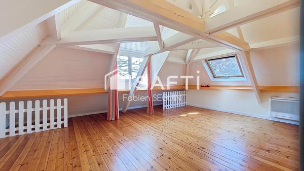 Exceptionnelle propriété de 370 m2 intégralement rénovée !