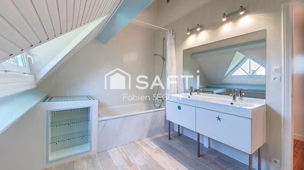 Exceptionnelle propriété de 370 m2 intégralement rénovée !